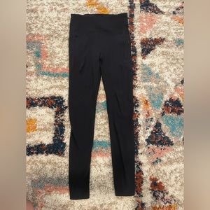 Great condition LuluLemon full length leggings 🖤